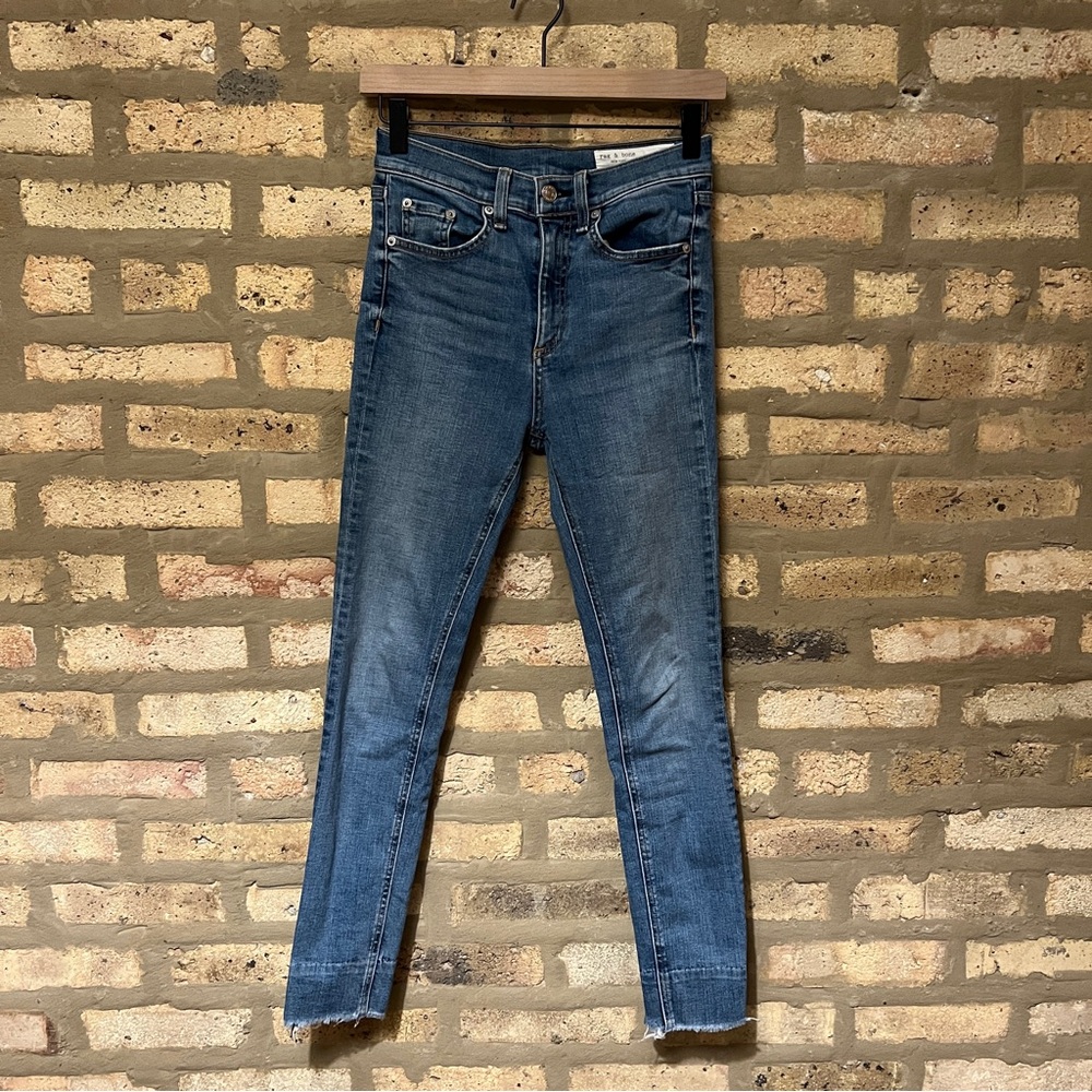 Rag & Bone high rise skinny jeans; Size 26